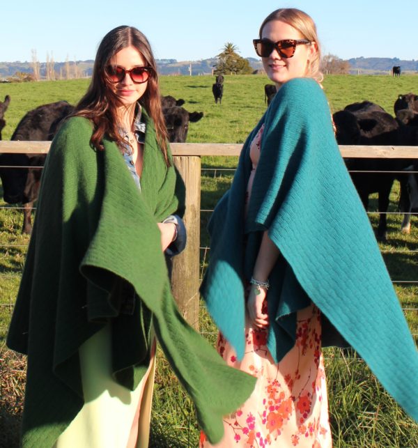 Jessica Travel Cape - Image 11